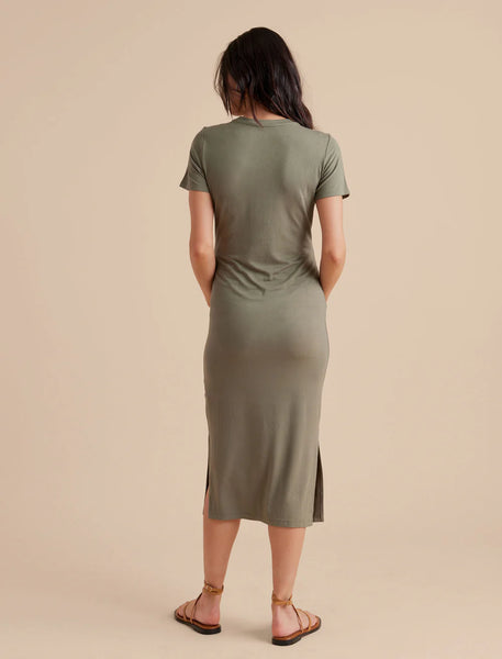 Vestido camiseta midi verde olivo