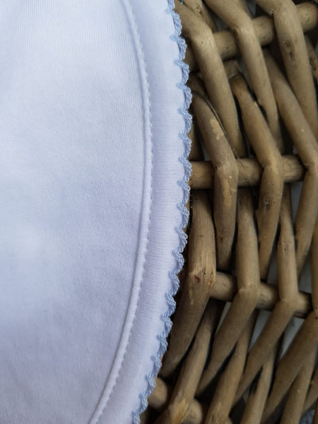 Babero 100% algodón pima peruano borde celeste Baberos - Embarazada - Maternidad - Embarazo - 9lunasshop.com