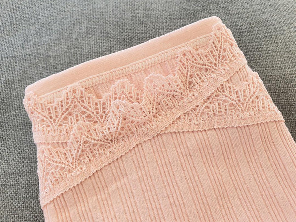 Panty algodón embarazo y post parto textura estriada y borde encaje palo rosa