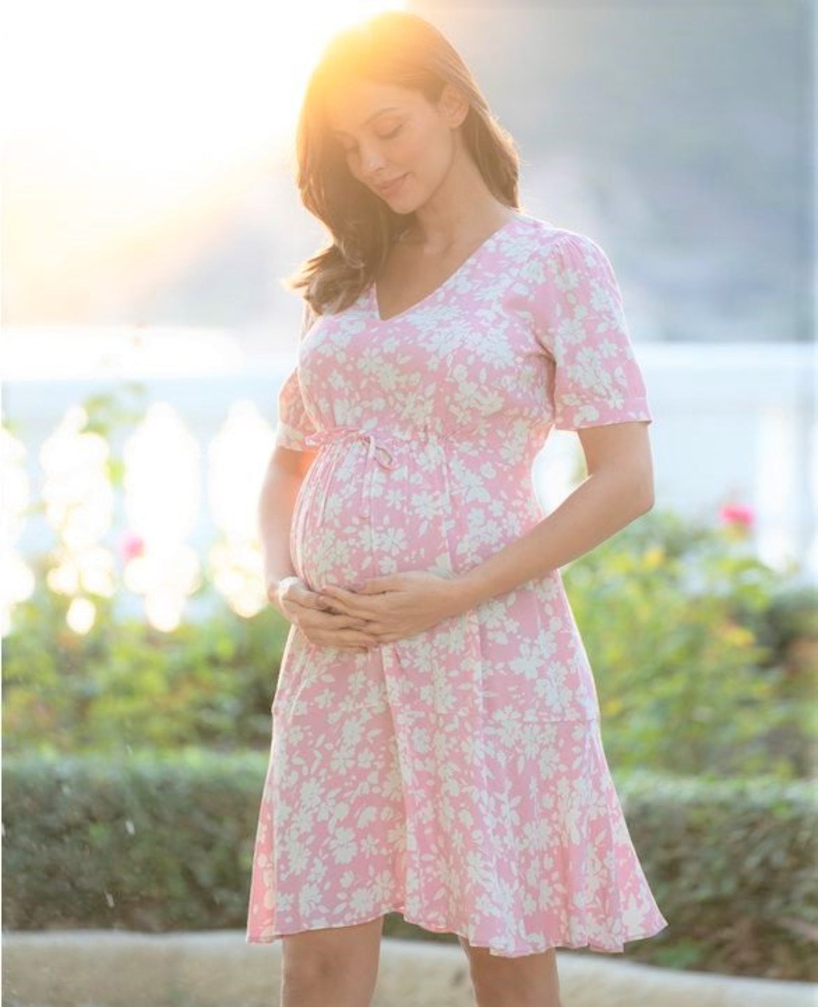 Vestido Seraphine® materno y de lactancia manga corta estampado flores rosado